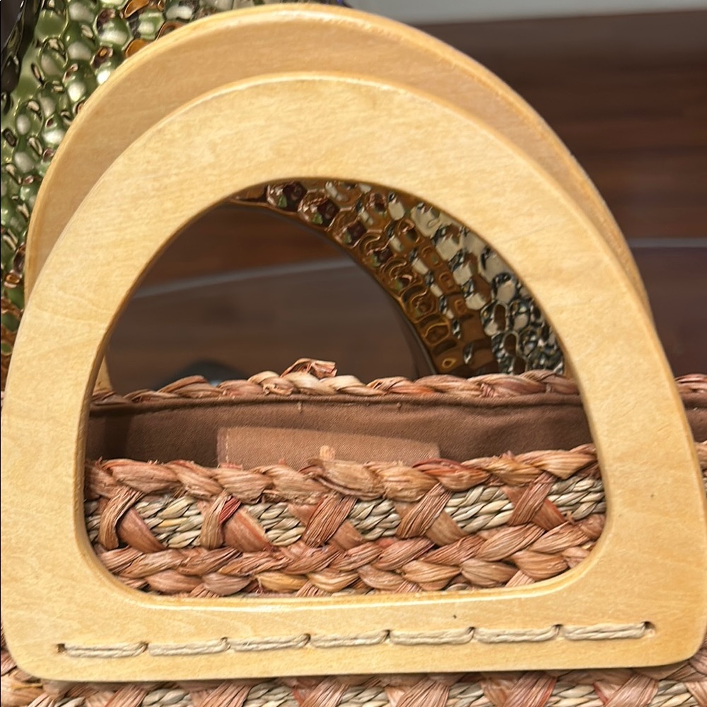 Woven Tan Handbag that goes with Every outfit!! - Picture 2 of 5